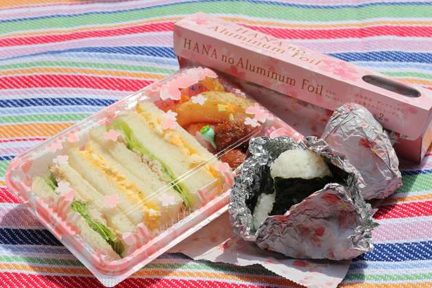 セリアも桜満開 コスパ良すぎるお花見グッズ くふうlive セリアも桜満開 コスパ良すぎるお花見グッズ くふうlive