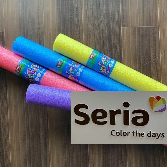 室内遊びに飽き飽き そんな親子を救うのはやっぱり セリア 運動不足も解消 プールスティック はこの秋の必買アイテムだっ