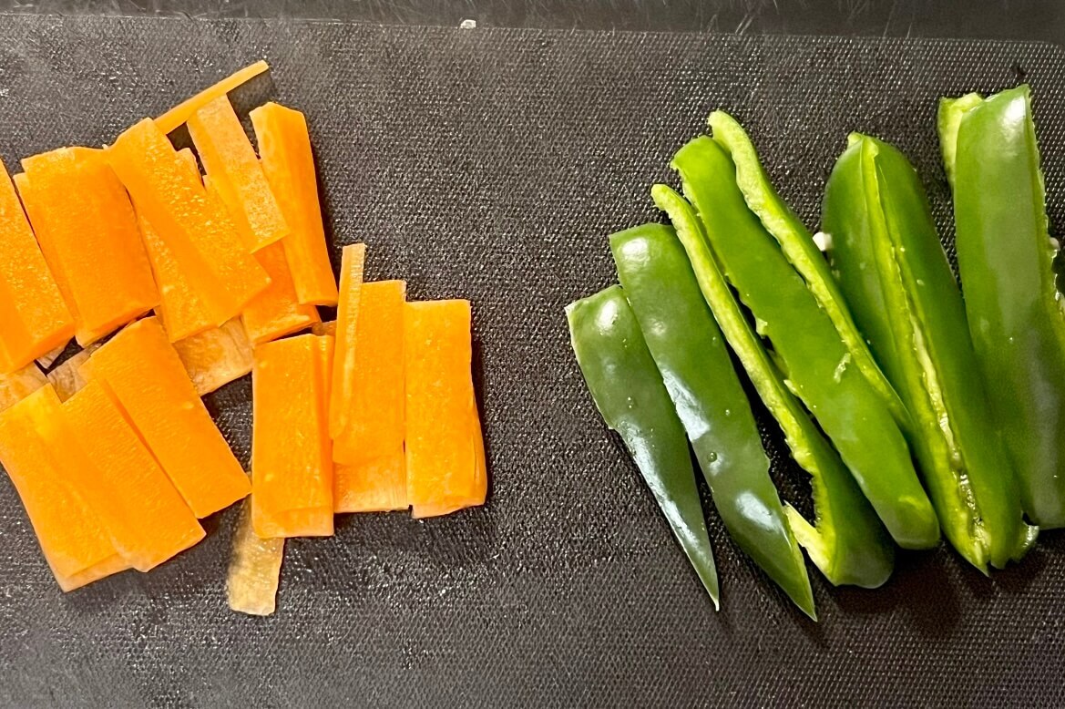 栗原はるみさん「野菜たっぷり焼きそば弁当」