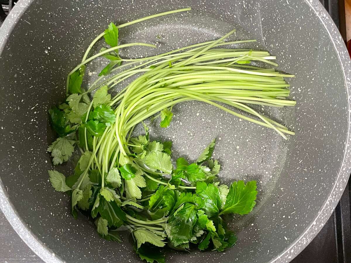 栗原はるみさん「あつあつ豆腐の白みそ椀」