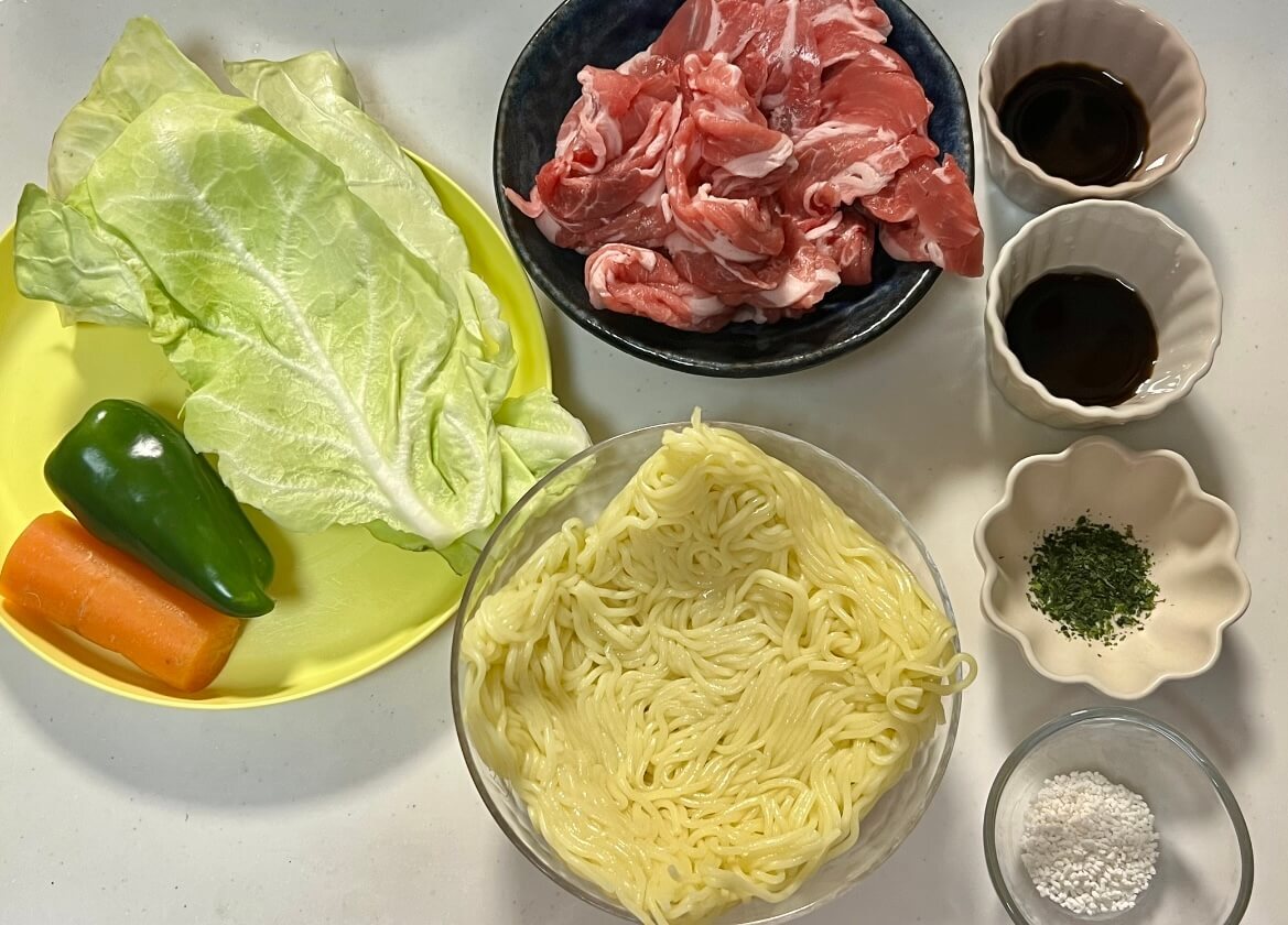 栗原はるみさん「野菜たっぷり焼きそば弁当」