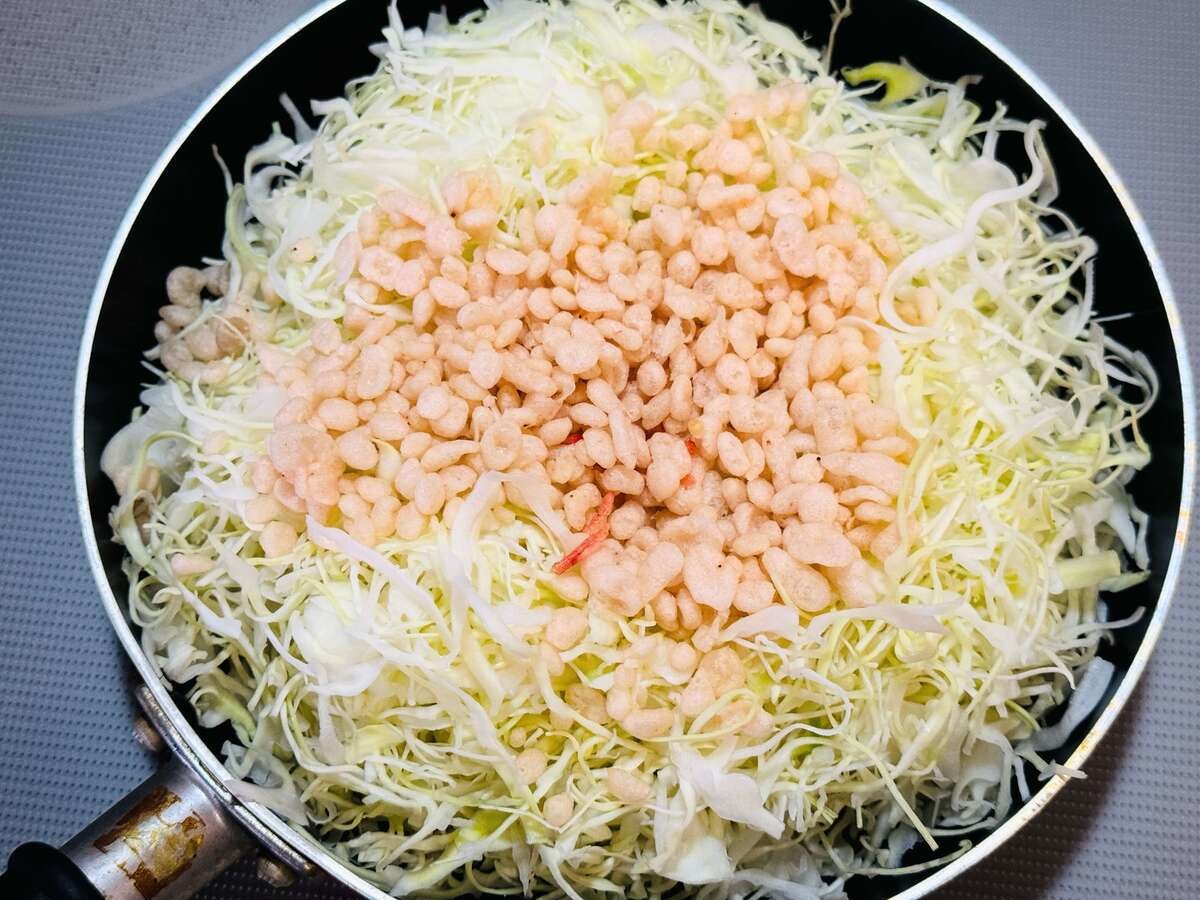 ギャル曽根「ライスペーパーお好み焼き」