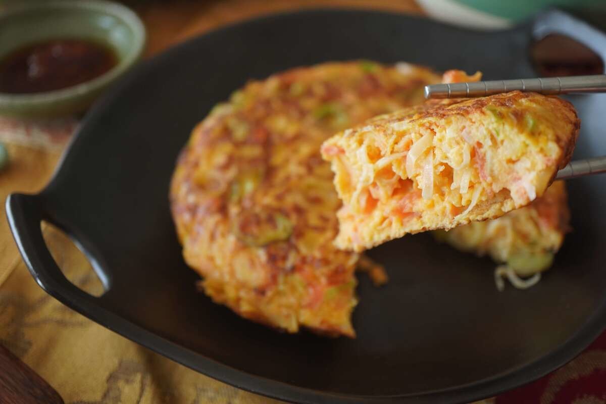 ワタナベ マキさんの「ねぎの台湾風たまご焼き」